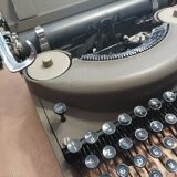 Typewriter Remington Noiseless 7 Army Green Made in France
