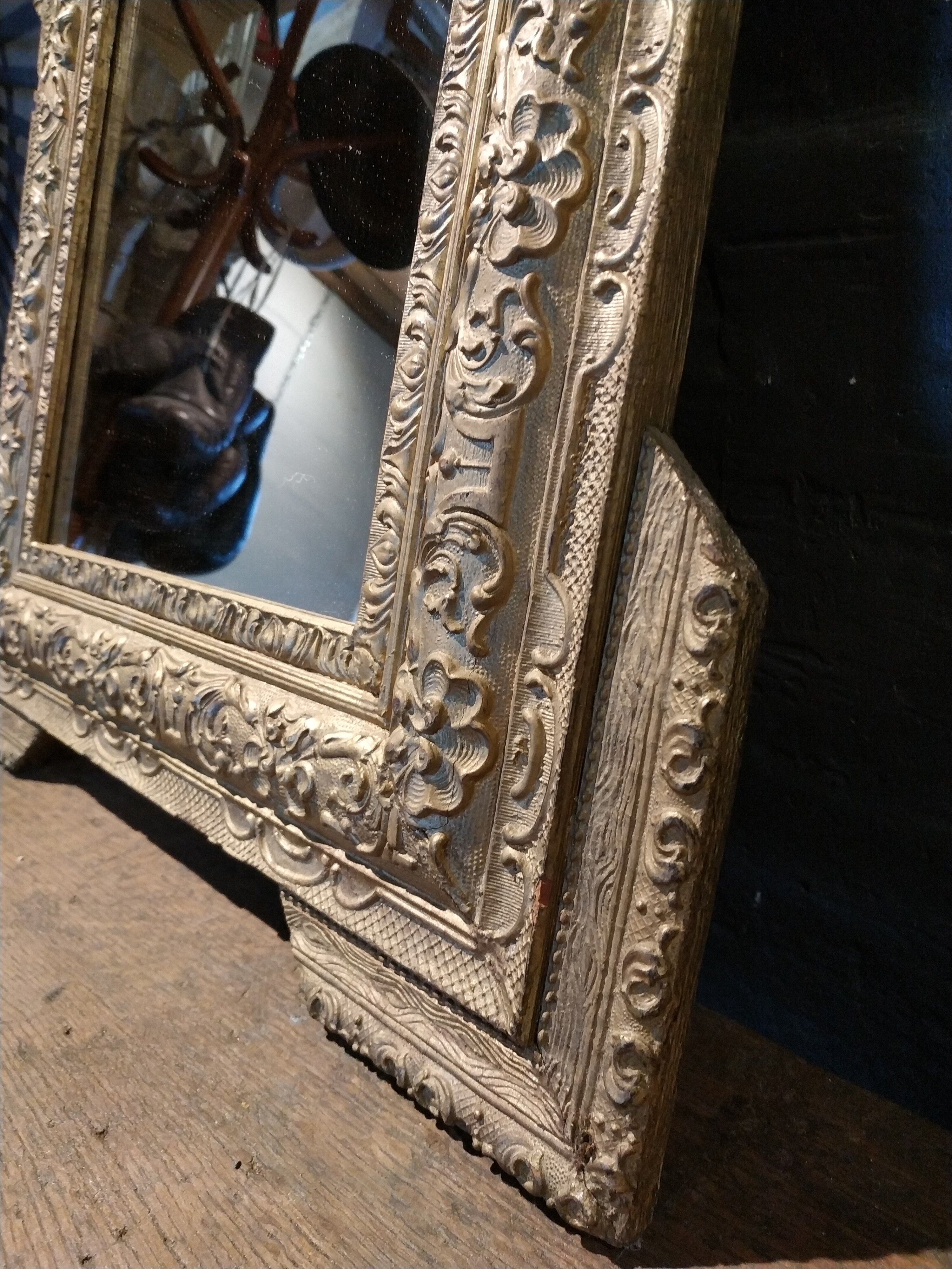 Mirror of Louis VVI style