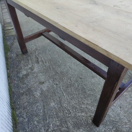 Farmhouse table