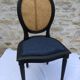 Chaise bois médaillon dossier canné