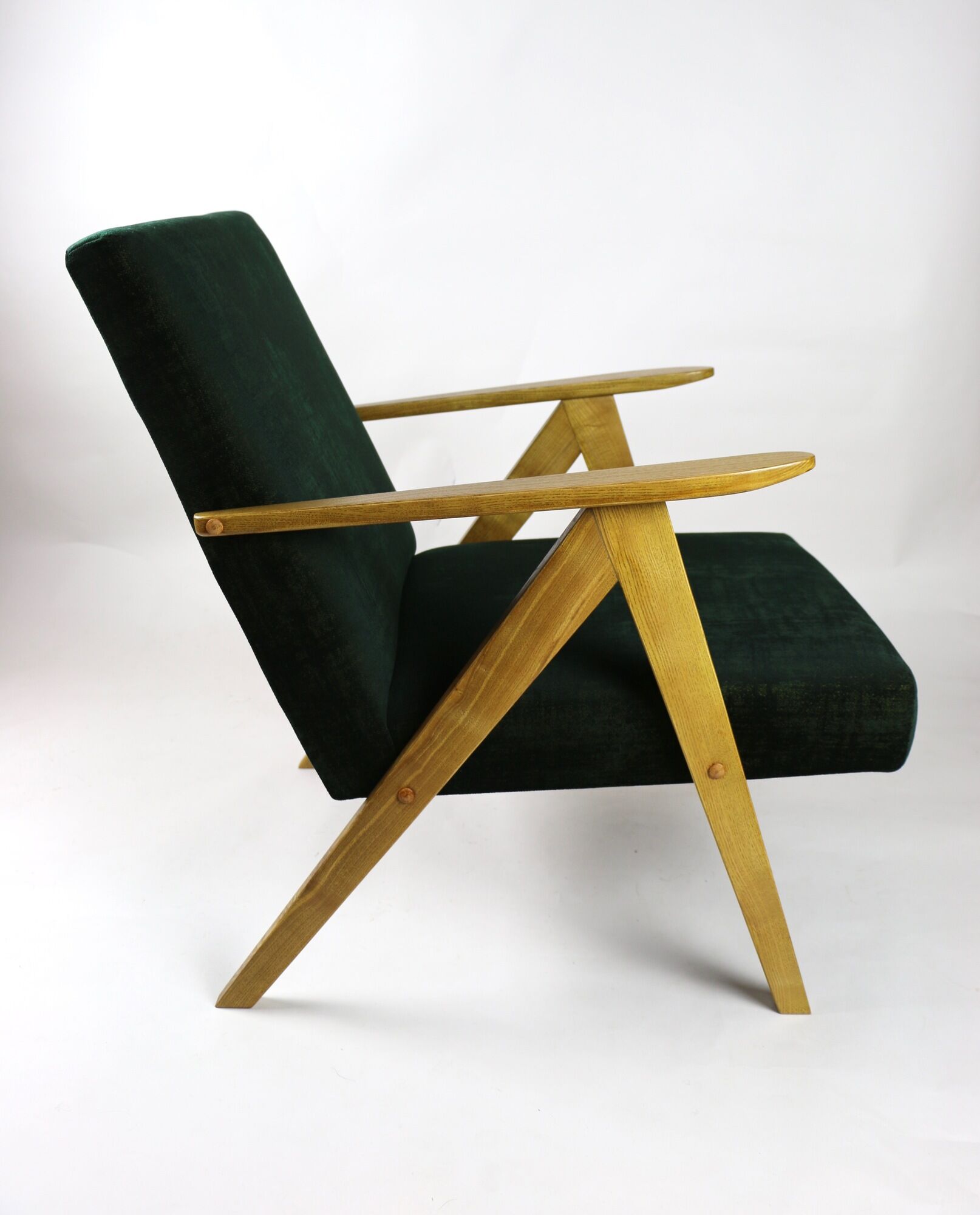 Fauteuil vintage velours verts Var B310 années 1970
