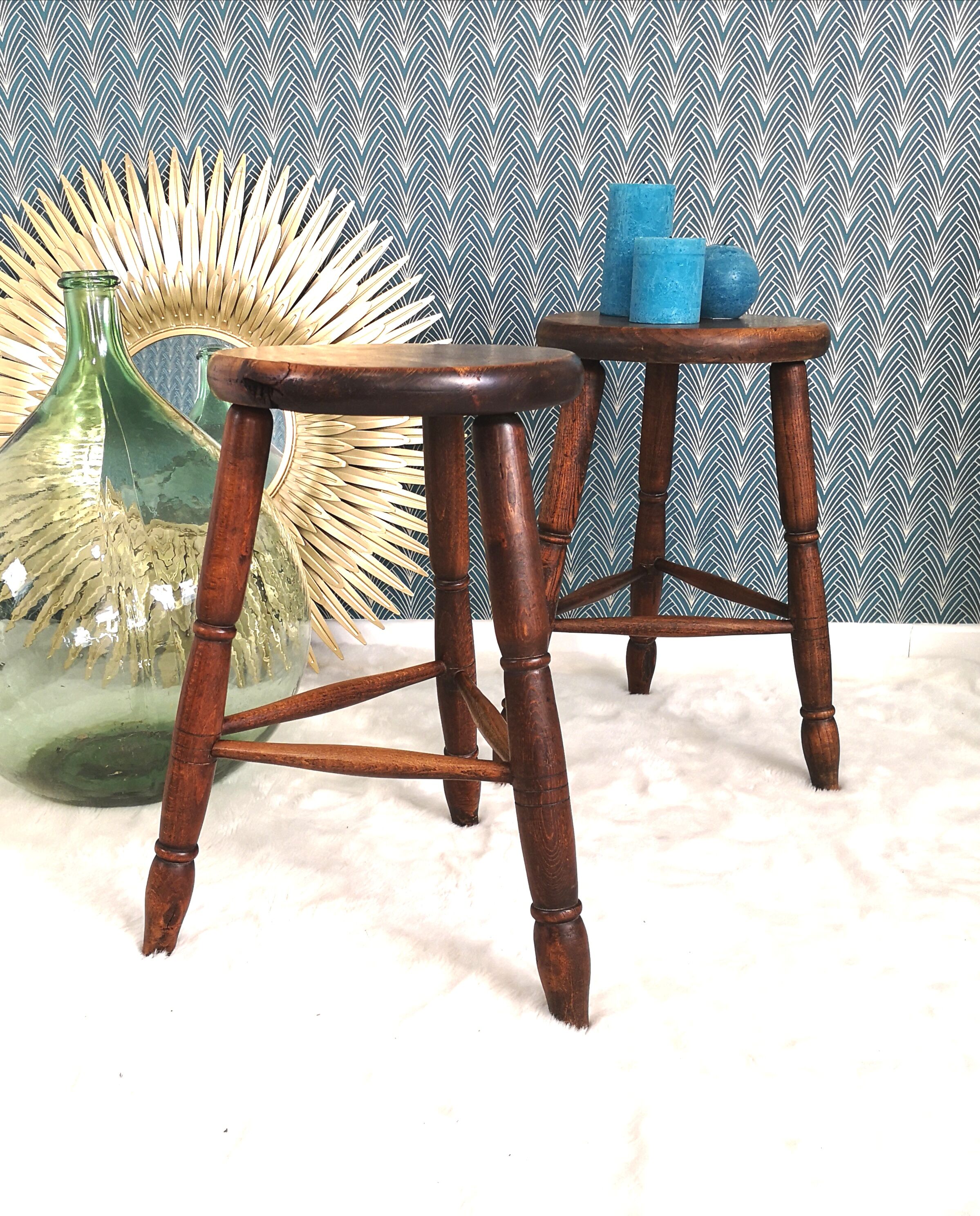 Pairs of tripod stools