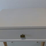 Bedside table