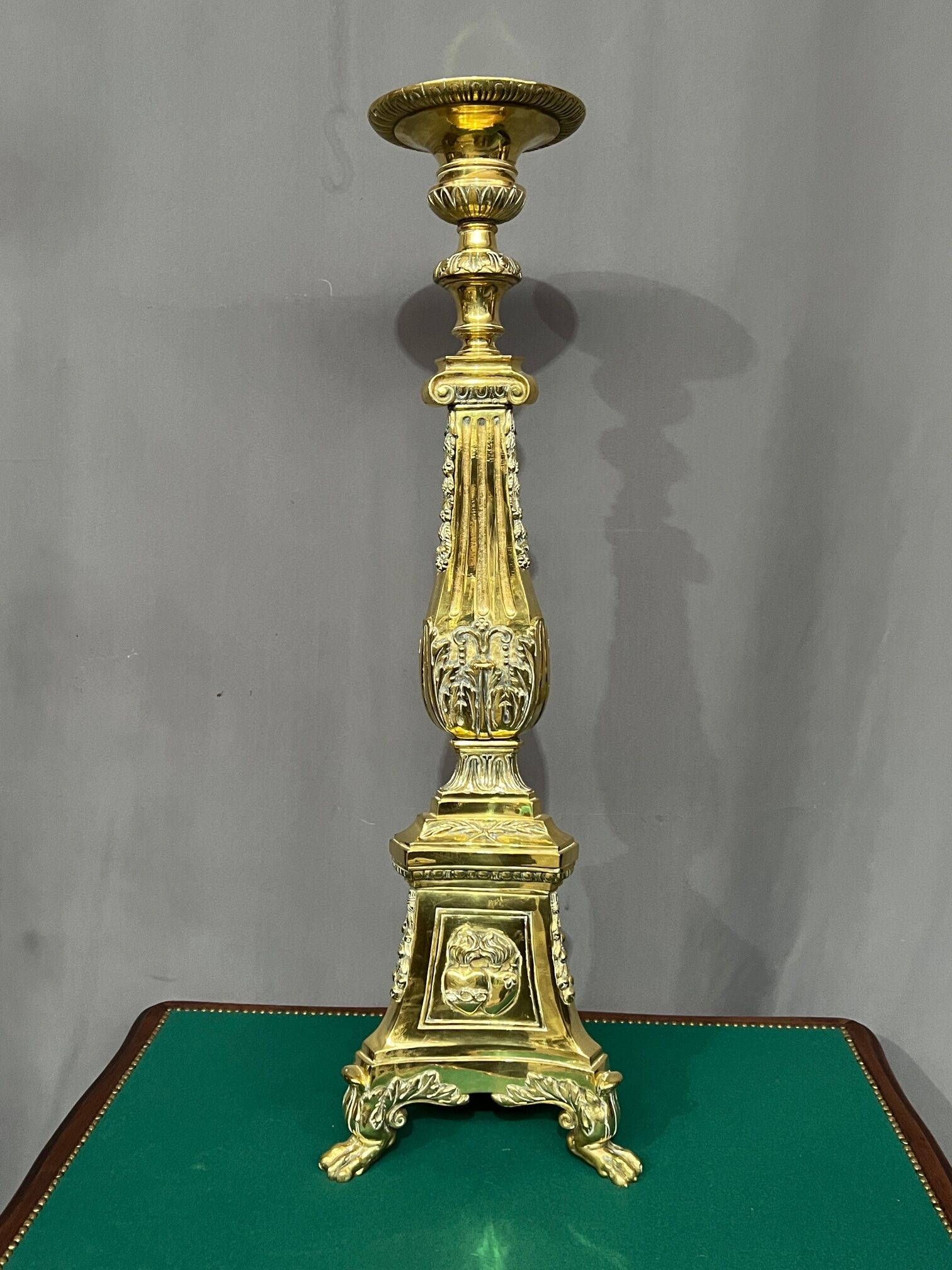 Large floor candlestick in solid bronze.