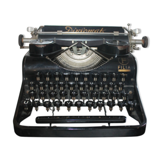 Old typewriter Diplomat/Filia vintage 40's
