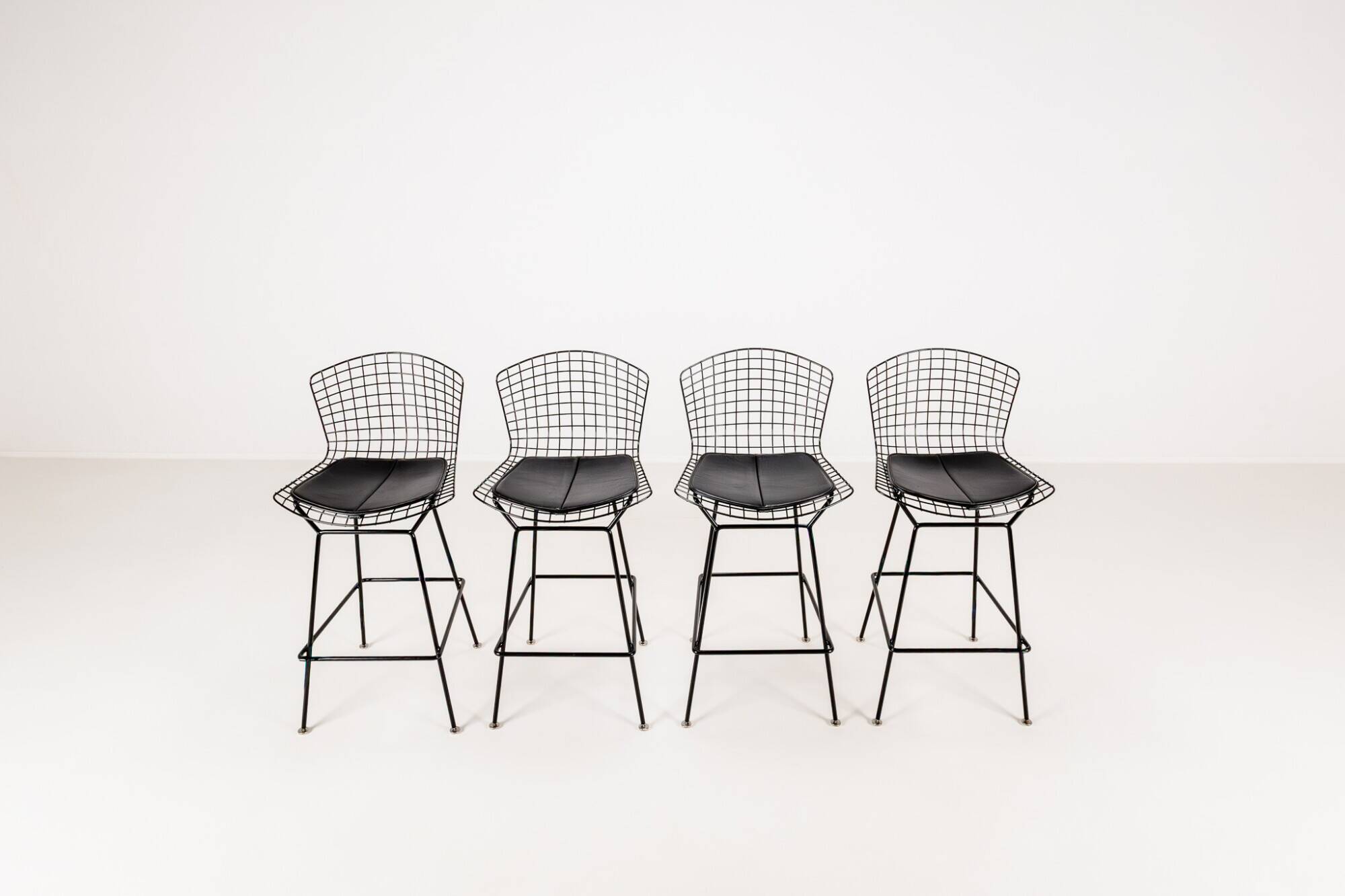 Set of 4 barstools by Harry Bertoia for Knoll, 1980