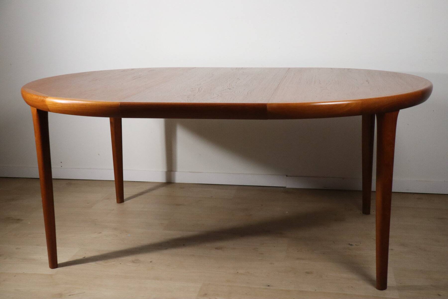 VV Mobler Spottrup Scandinavian extendable teak table, 1960