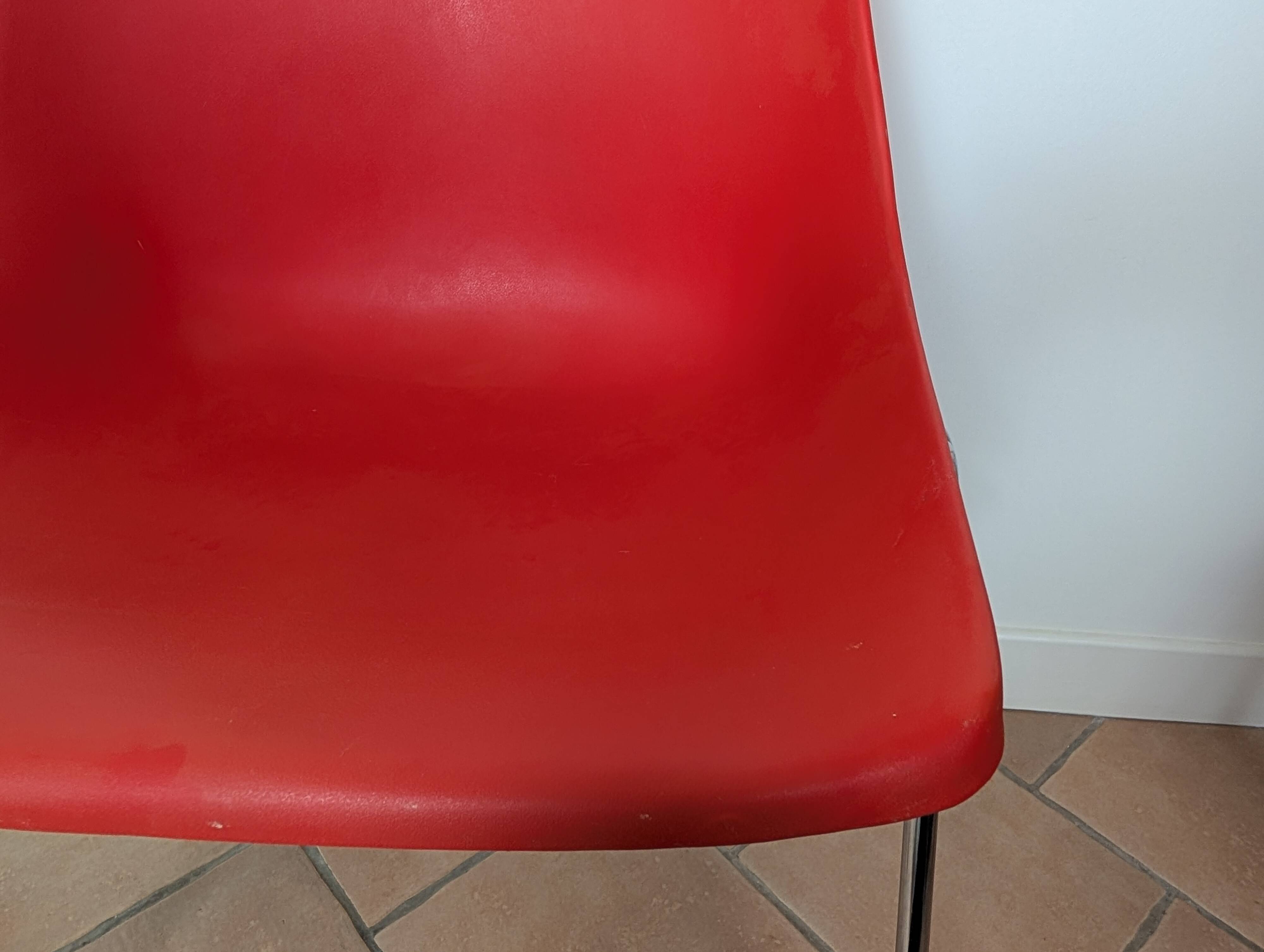 Lafargue L202 stackable chairs