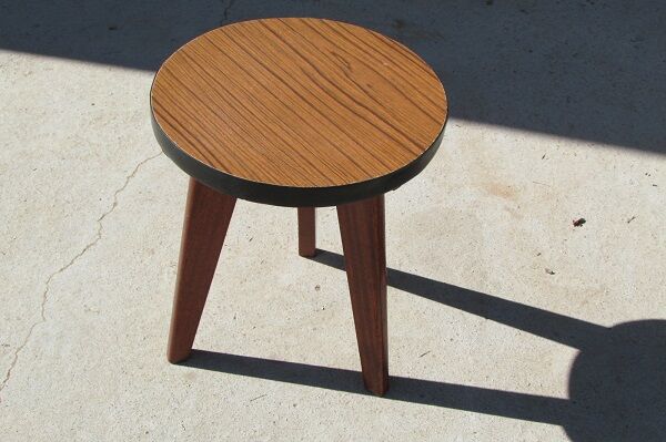 Tripod table of the 1960s
