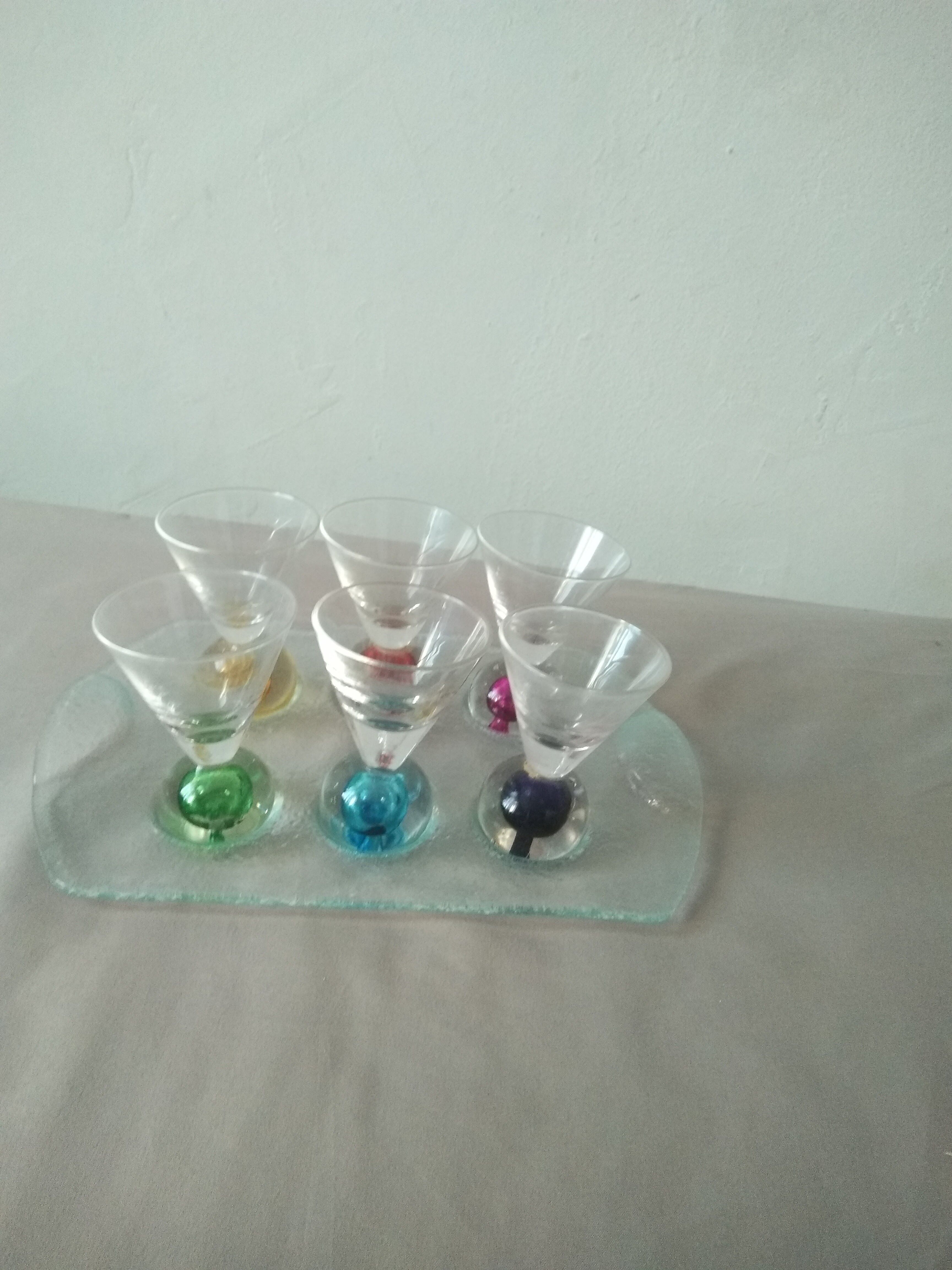 Box 6 liqueur glasses, colored ball base + serving tray, new