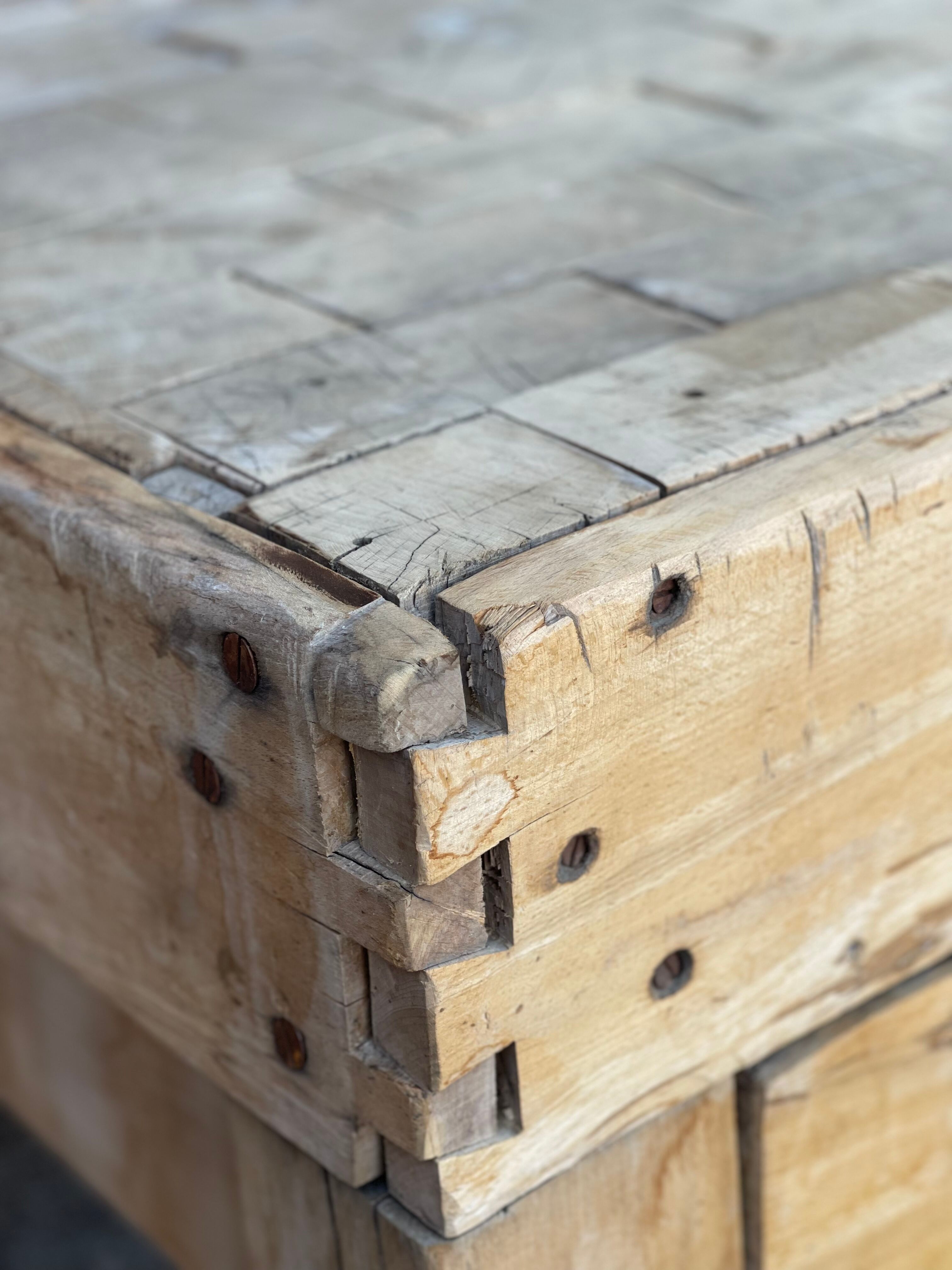 Small log workbench of Butchery solid wood 1930 ́