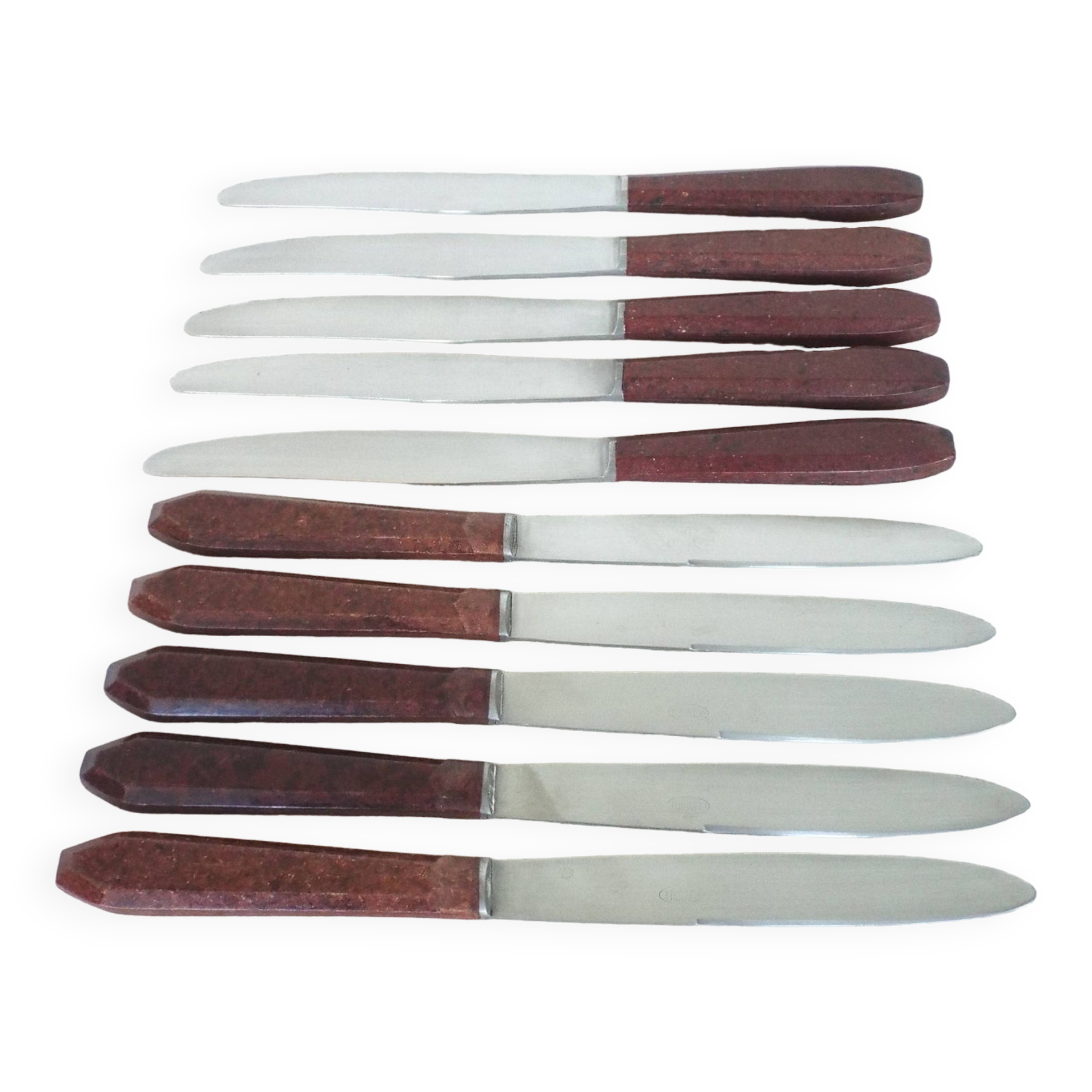 10 1940s bakelite knives