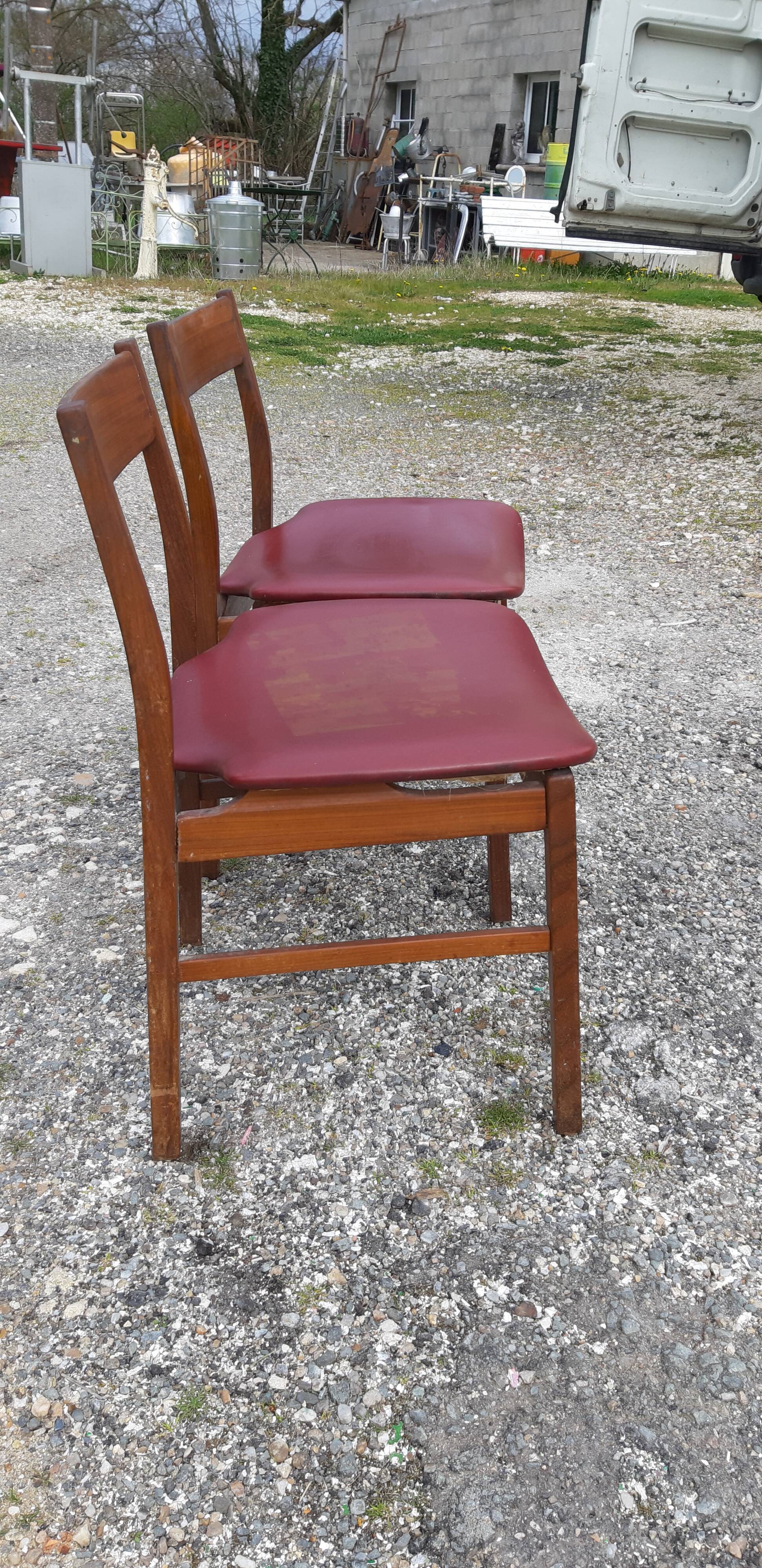 Paire de chaises de style scandinave