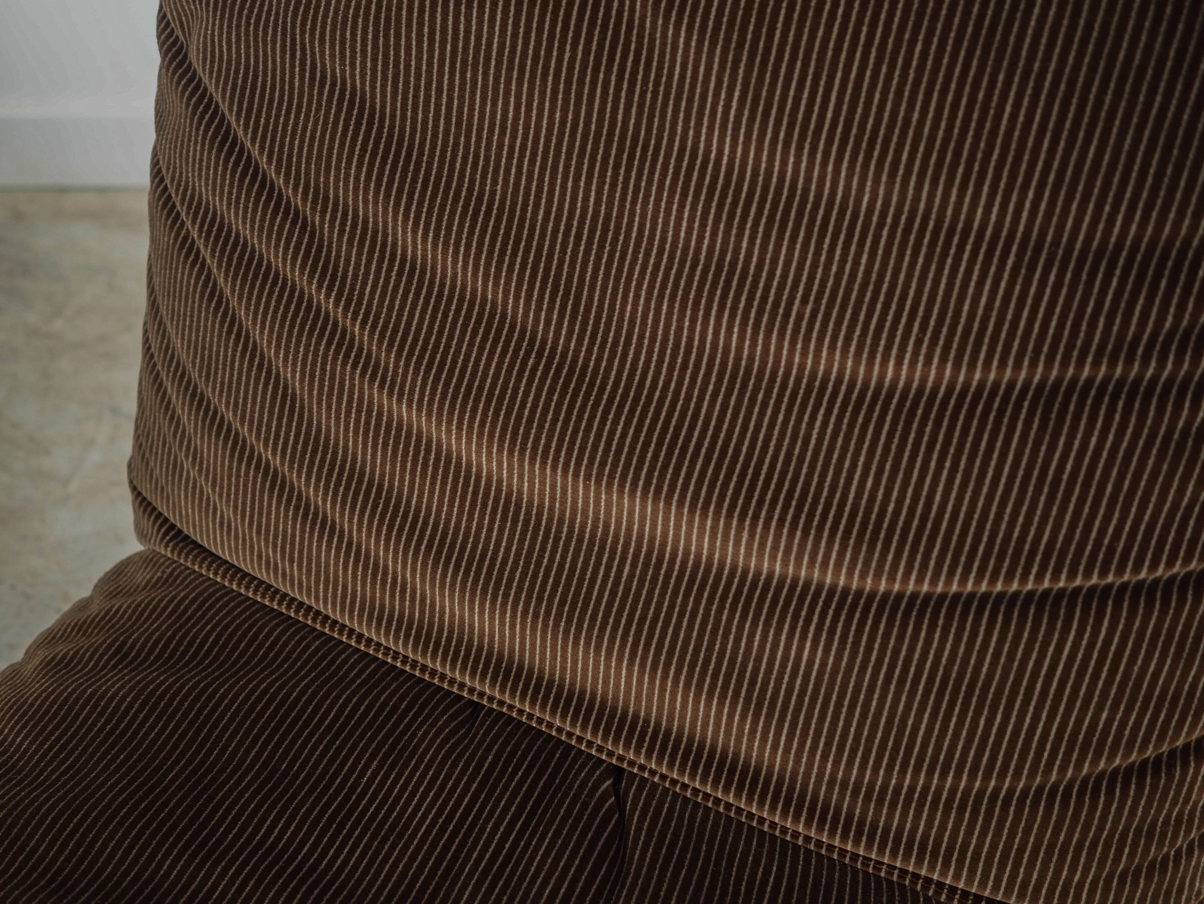 Brown modular sofa, Italian design, 1970s, manufactured by Busnelli