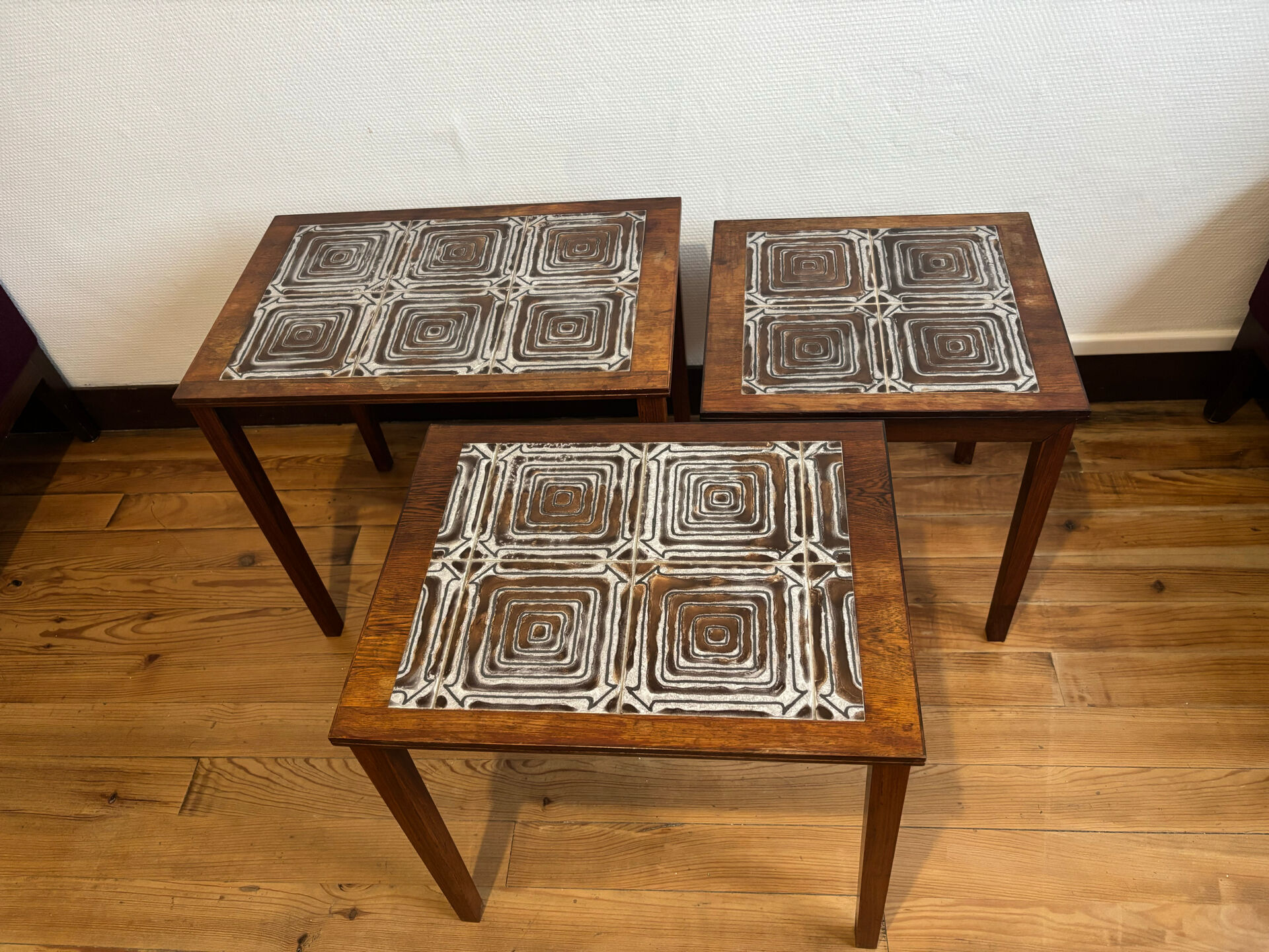 Tables gigognes danoises 