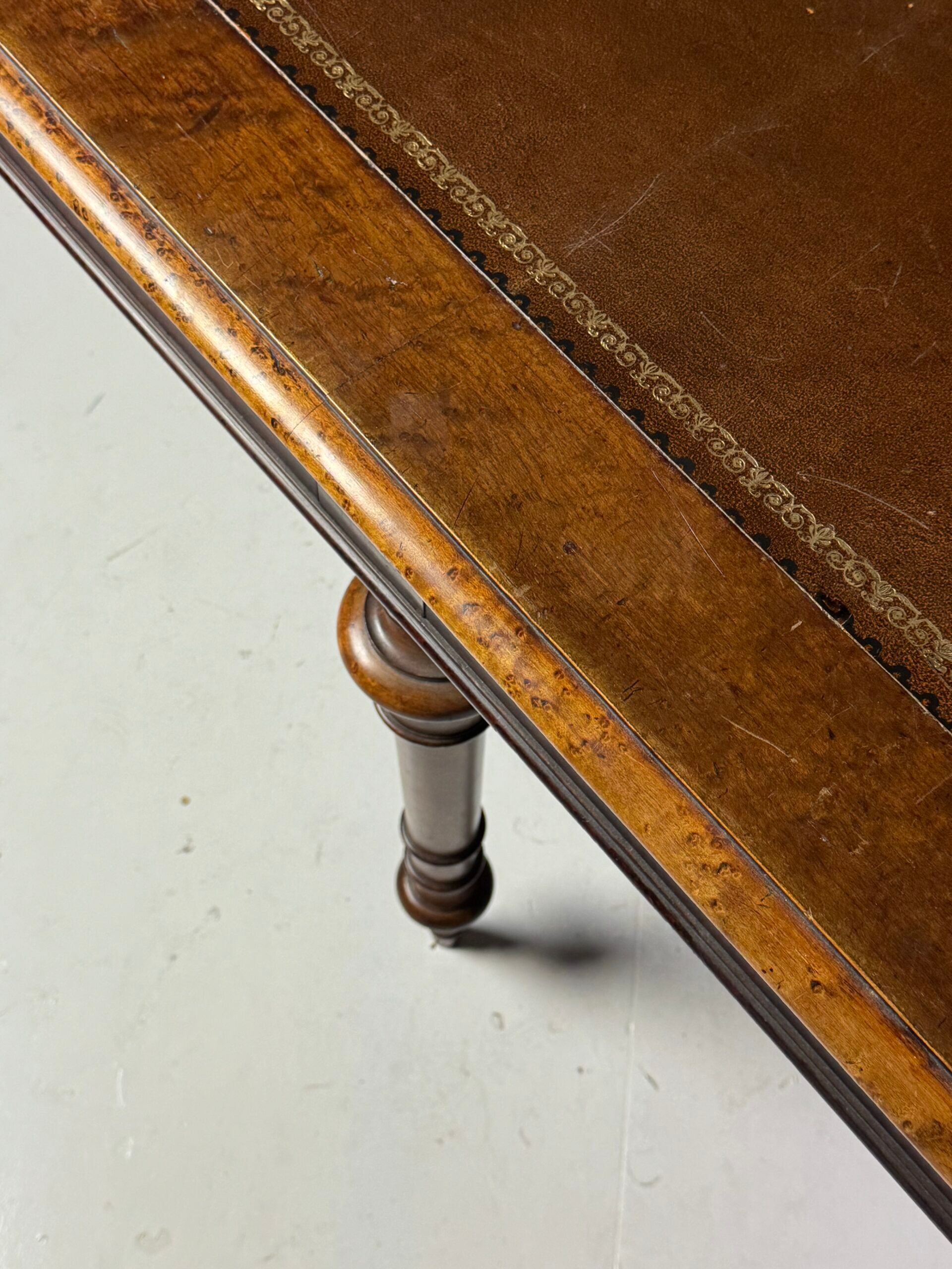Victorian writing desk 1850-1870