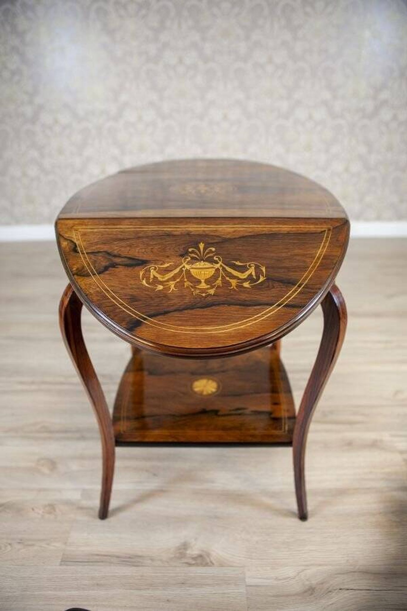 Table à thé en palissandre marqueté, années 1890