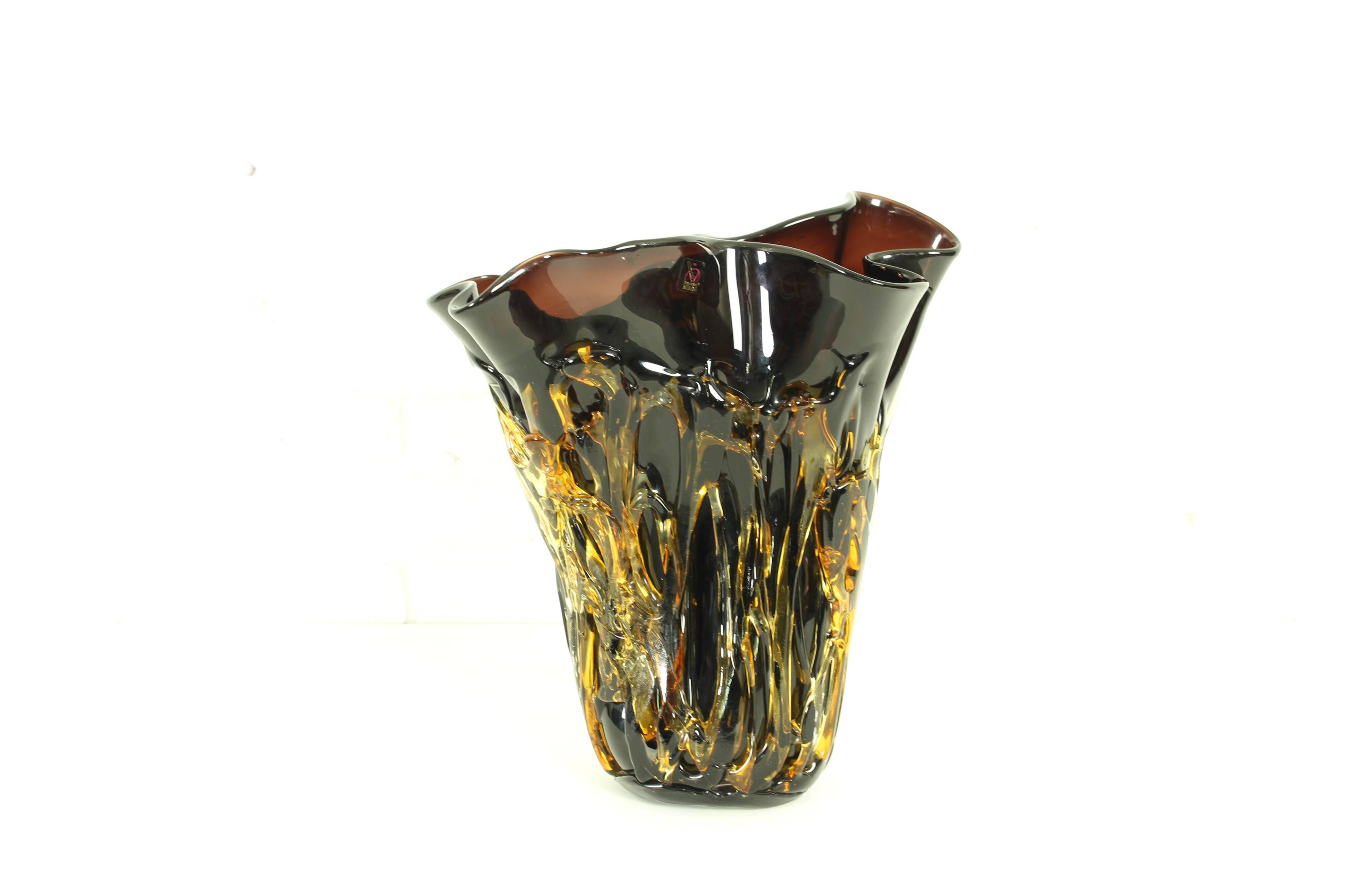 Large murano glass vase by enrico cammozzo (with coa)
