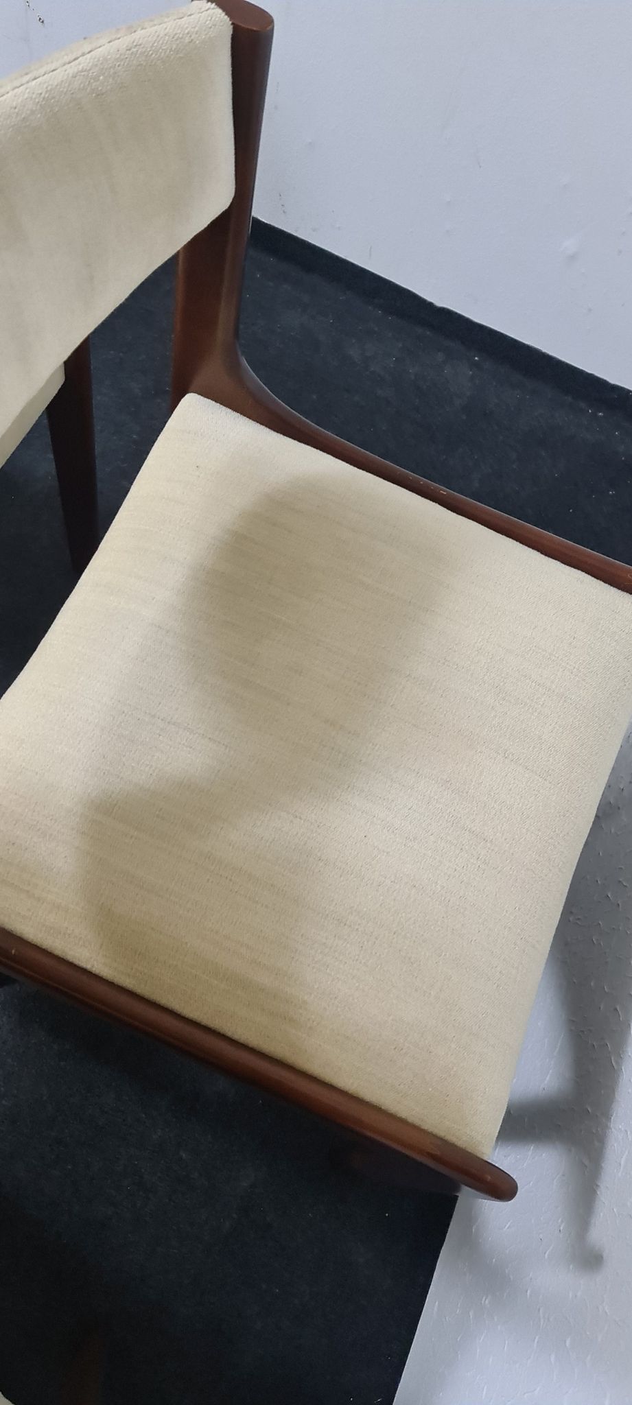 Table à manger vintage et chaises