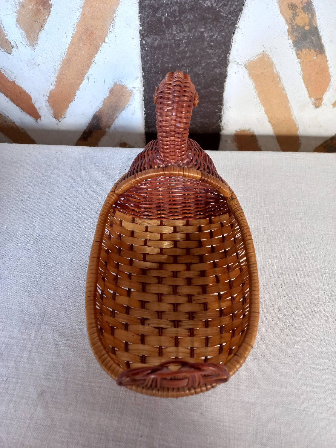 Basket basket empty pockets wicker duck