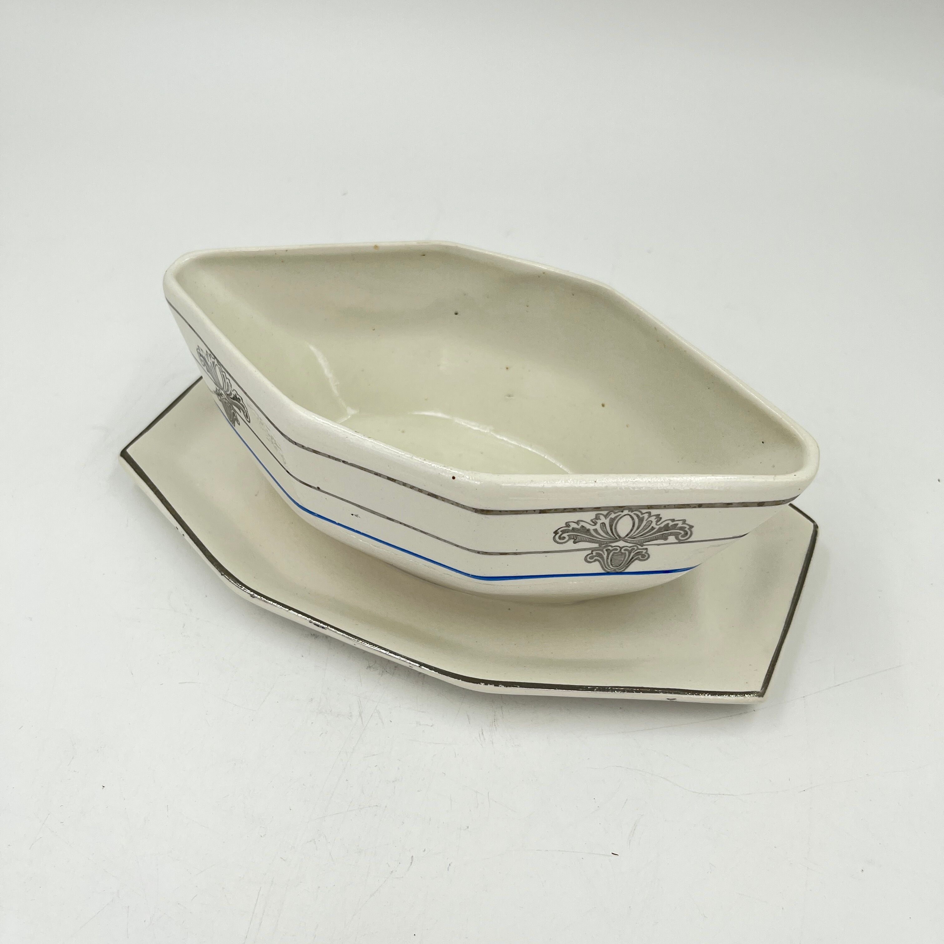 Art Deco Saucière Faïencerie de Saint-Ghislain