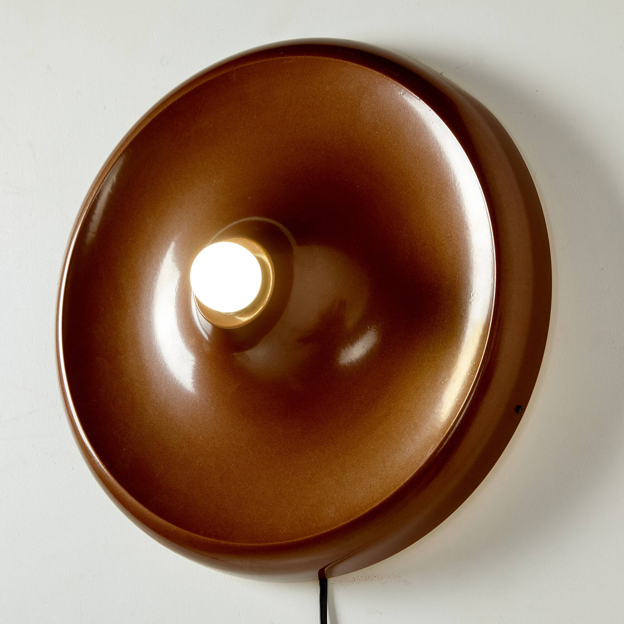 Applique murale en métal