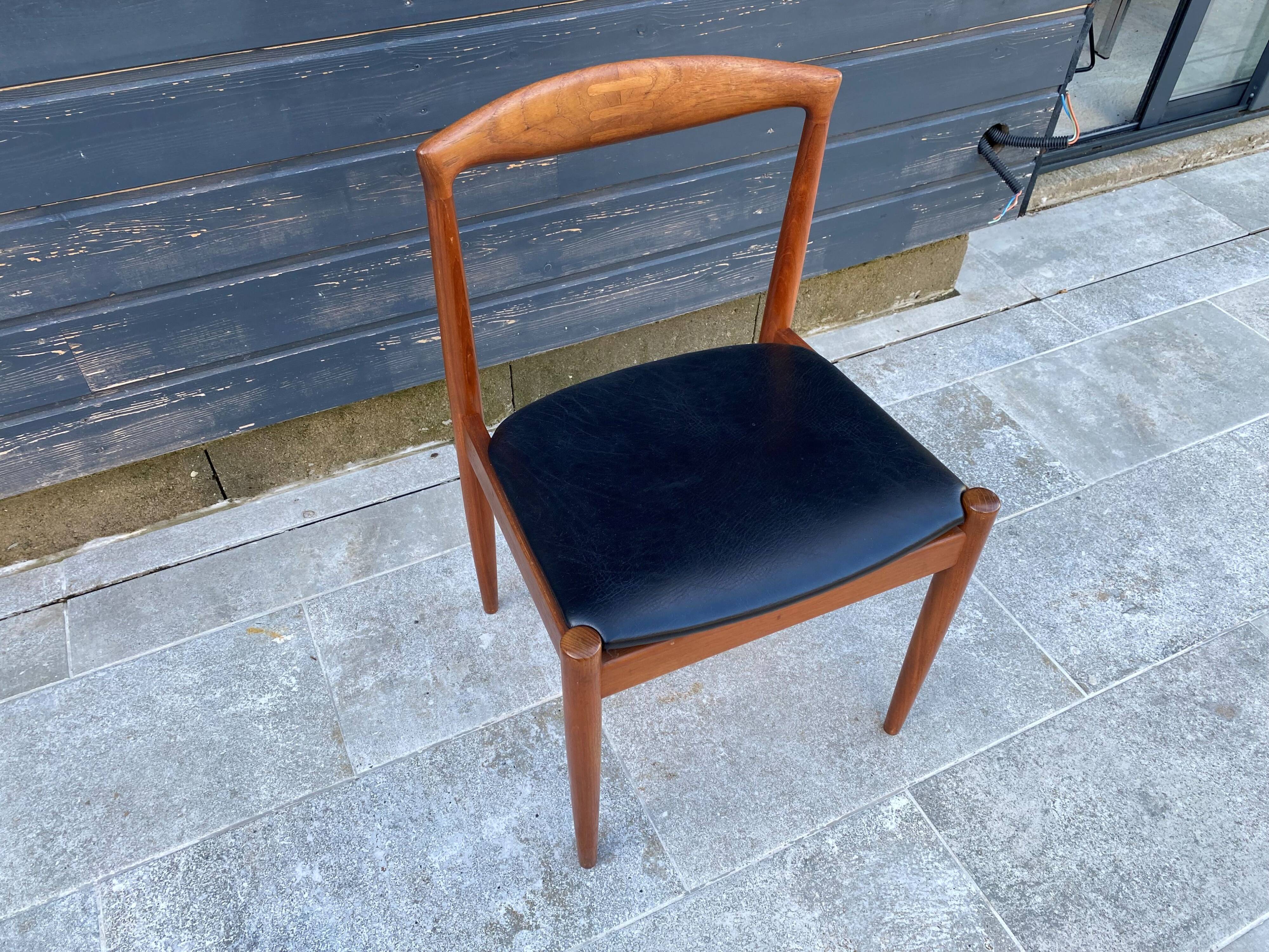 Set of 4 Scandinavian chairs by Johannes Andersen, Vamo Sonderborg, teak and imitation leather, 1960