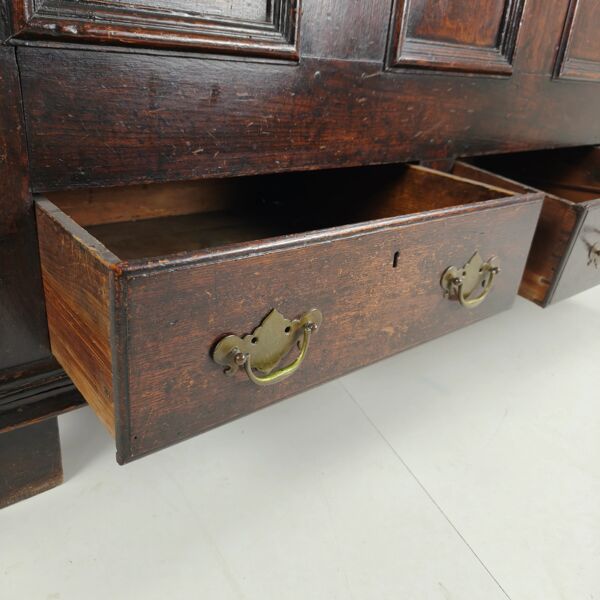 Coffre en chêne géorgien du XVIIIe siècle / coffre / boîte à couvertures antique