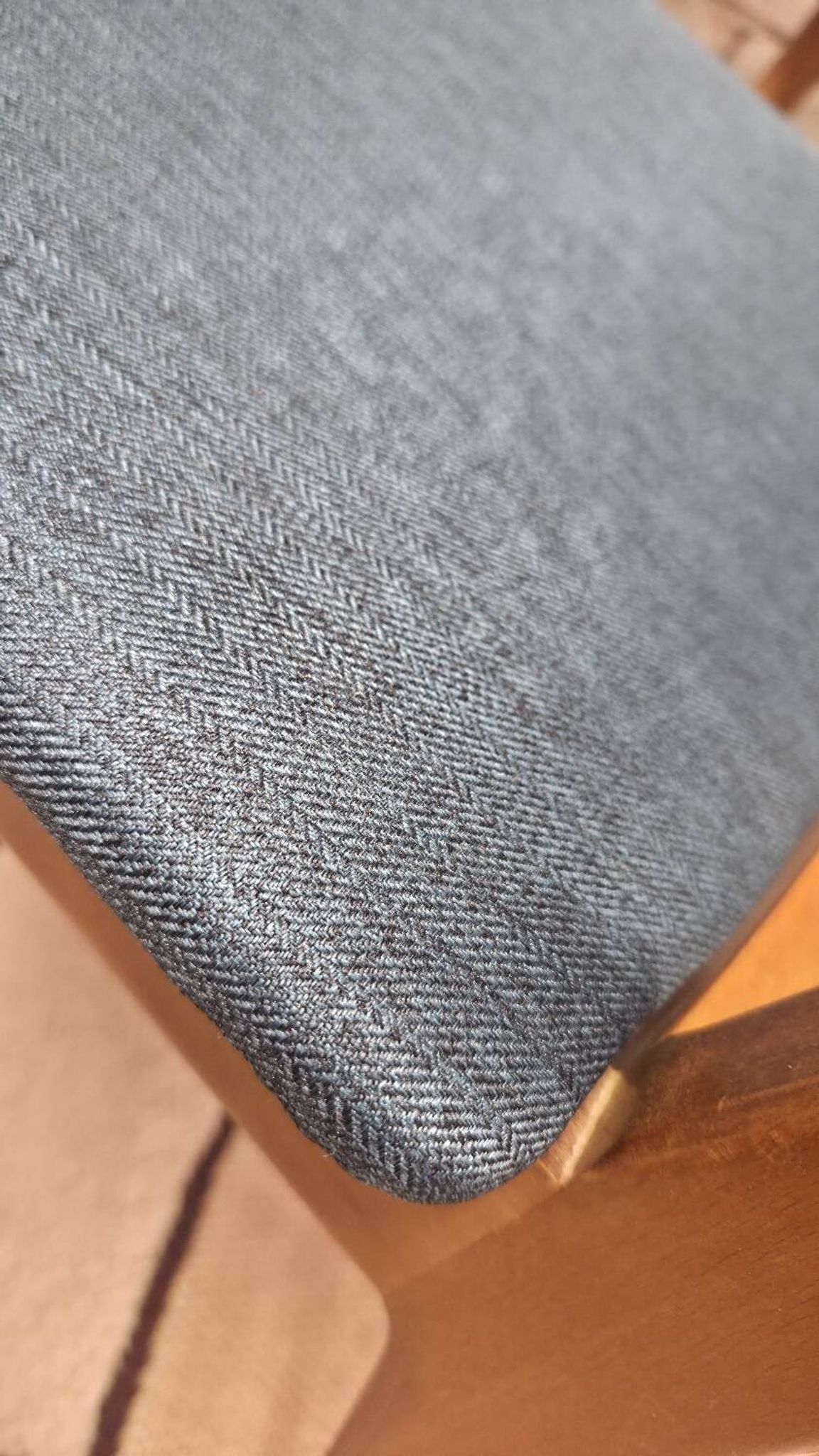 Set of 4 vintage Scandinavian chairs from the 1960s.