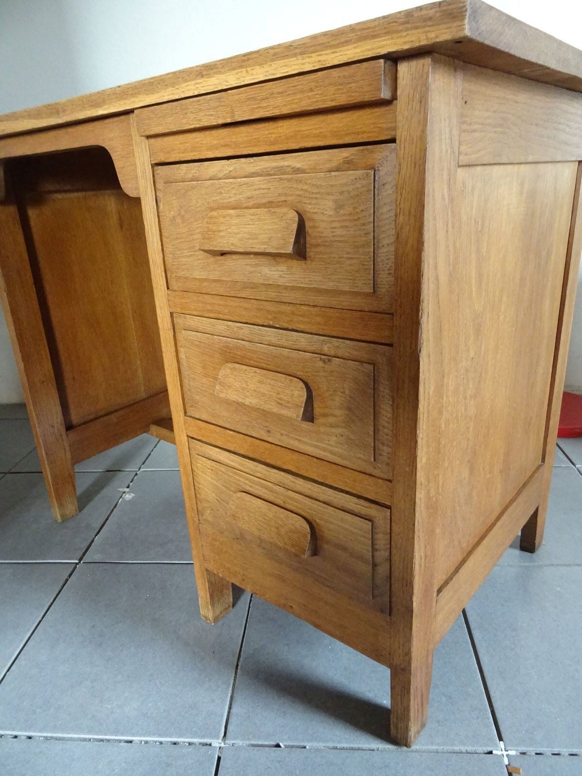 Children's desk in solid oak