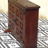 Shallow buffet in solid oak in Tuscan style.