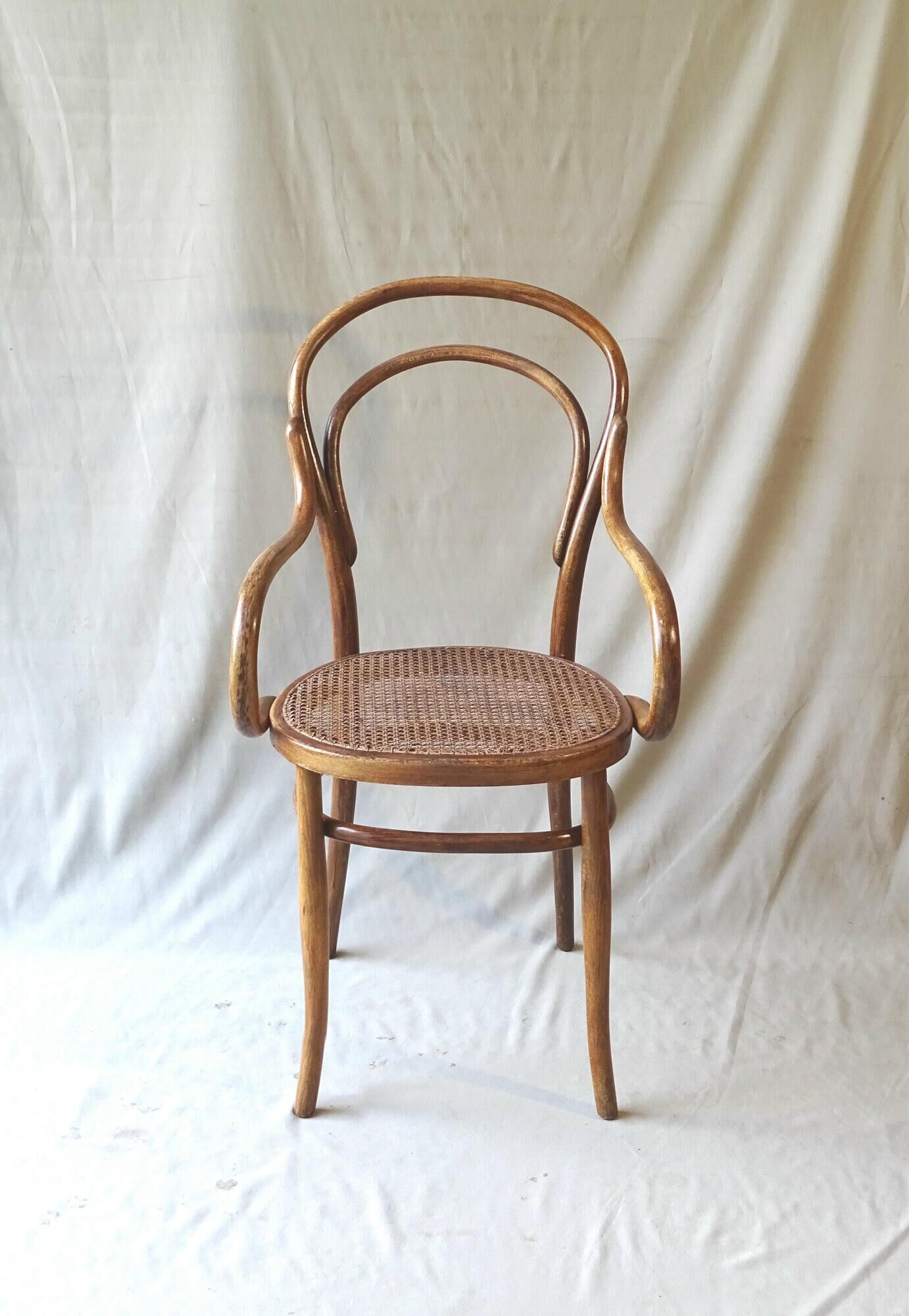 Bistro armchair wood-curved by Ungvar , 1905 n°14 1/2