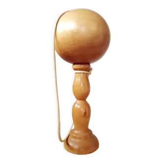 Old bilboquet