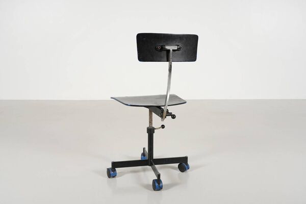 Chaise Kevi mod. 2533 par Jorgen Rasmussen, circa 1960