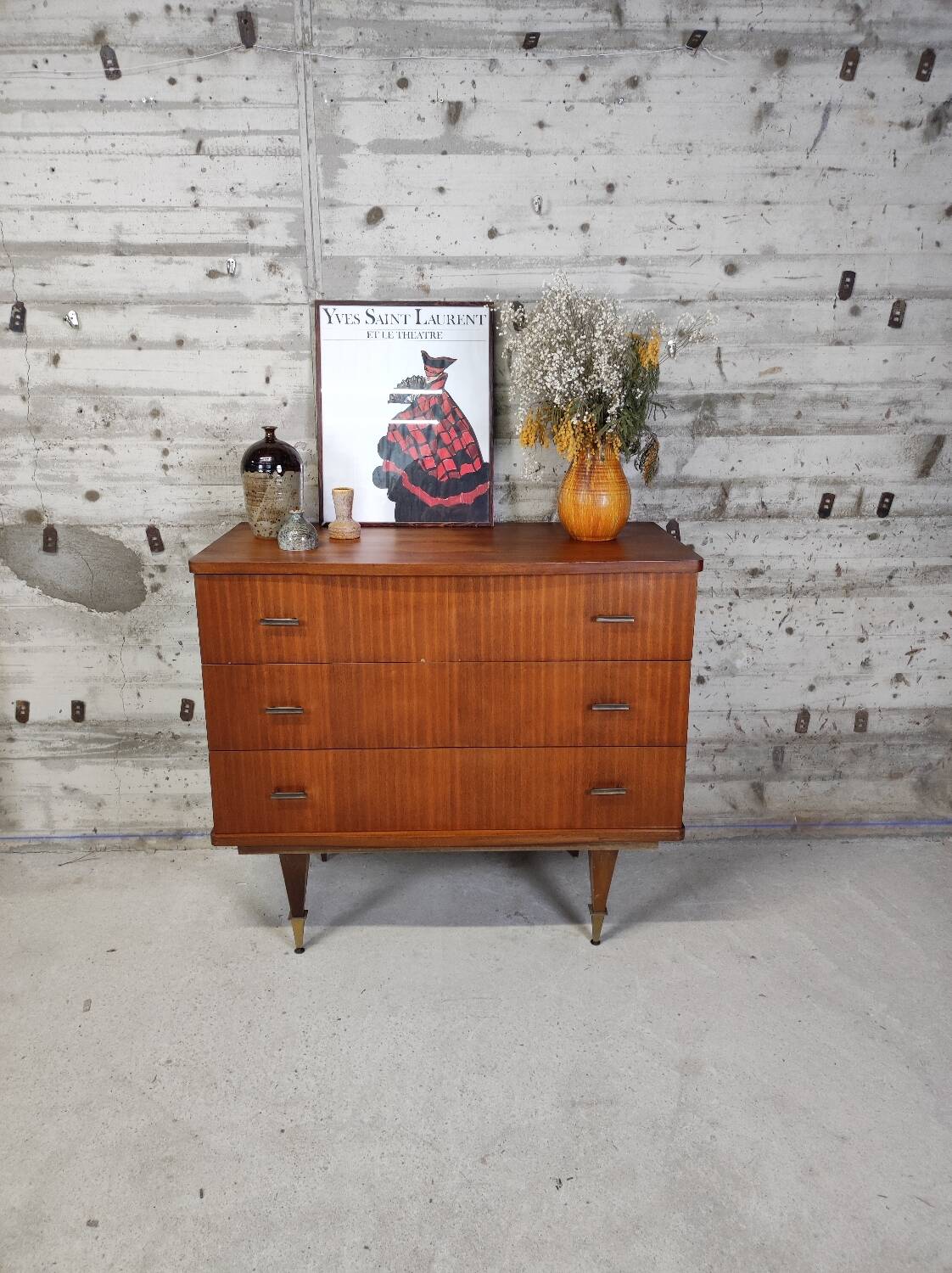 Vintage chest of drawers
