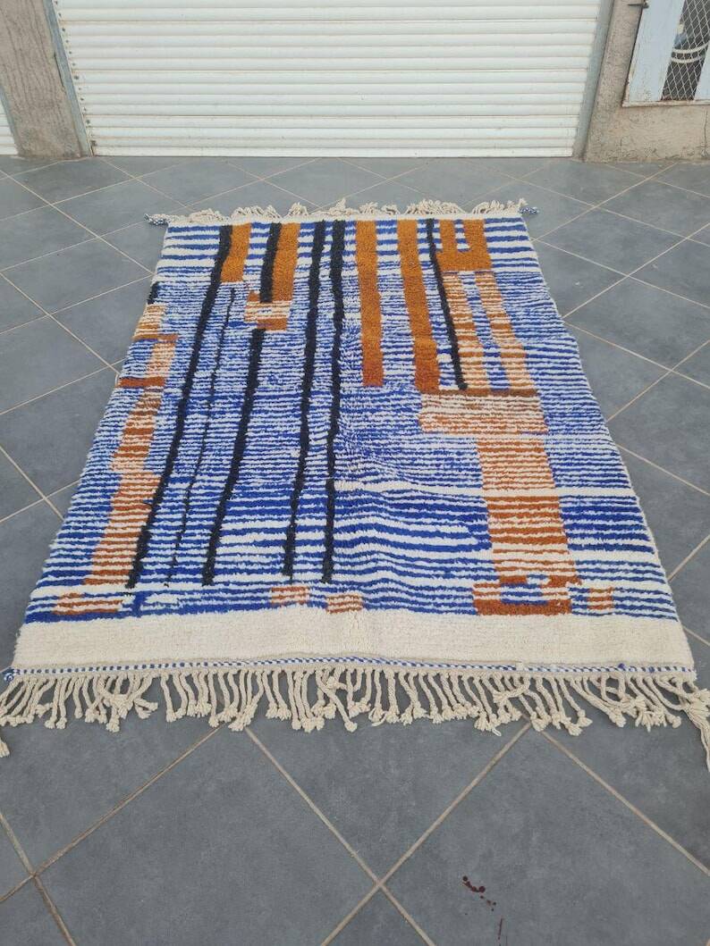 Moroccan Berber rug 250cm x 150cm
