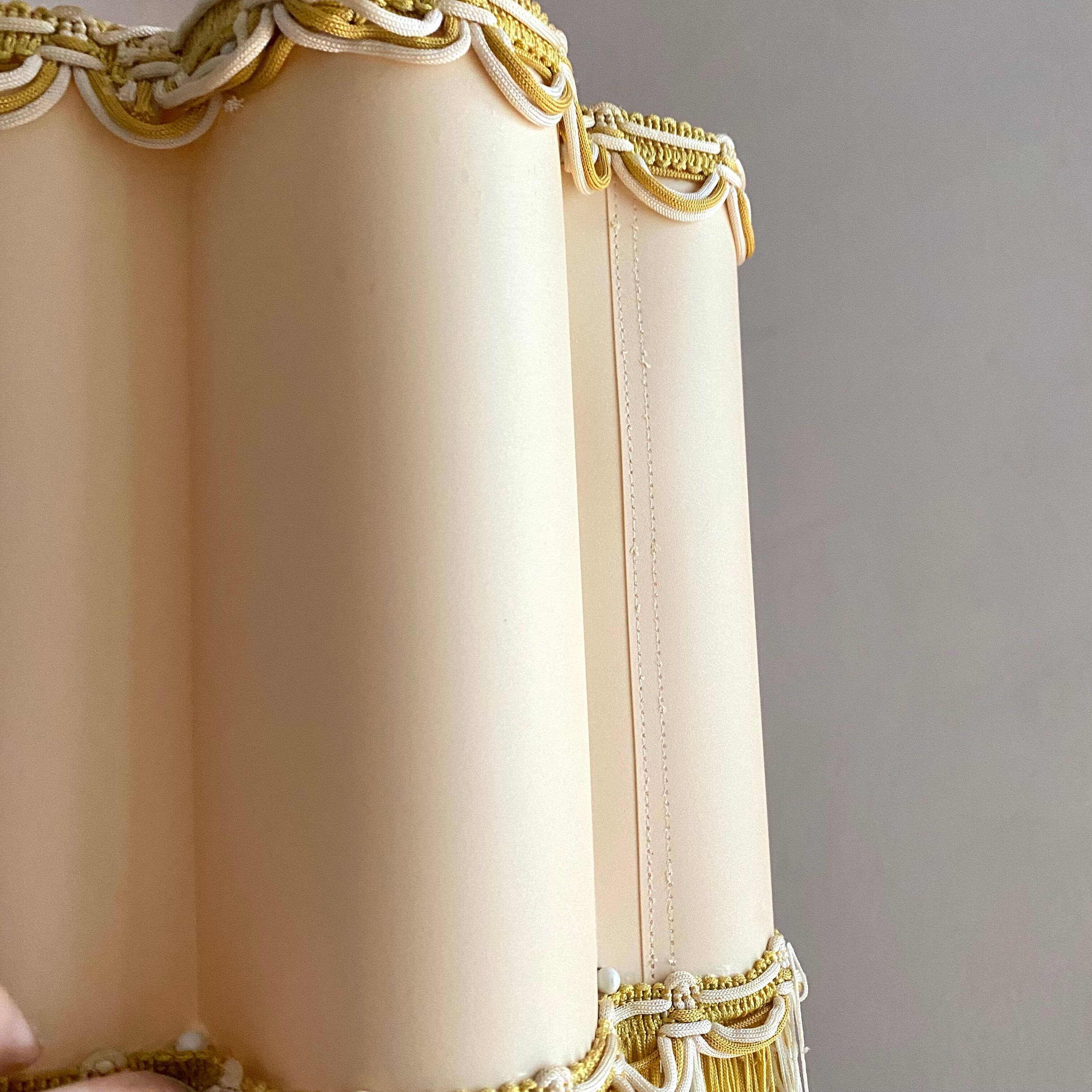 Vintage suspension lampshade with fringes