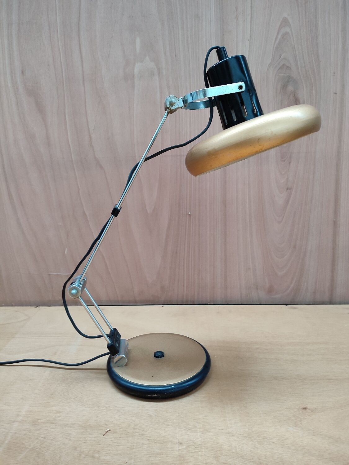 Vintage articulated desk lamp 1970
