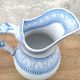 Broc en porcelaine