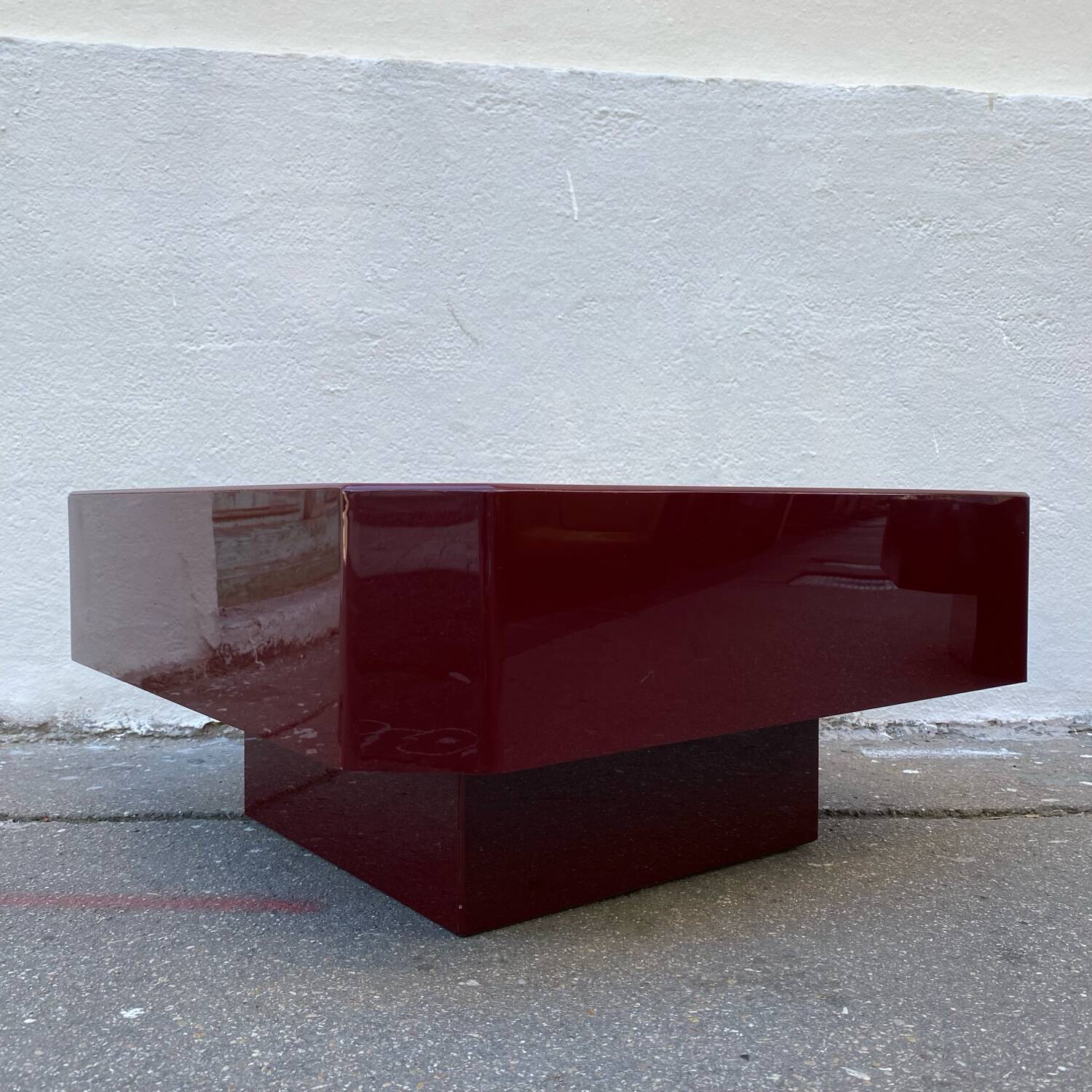 Pair of vintage lacquered and brass coffee tables, 1970
