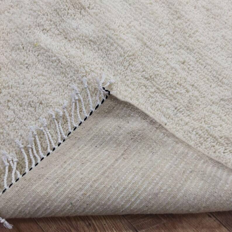Berber Moroccan rug 270cm x 170cm