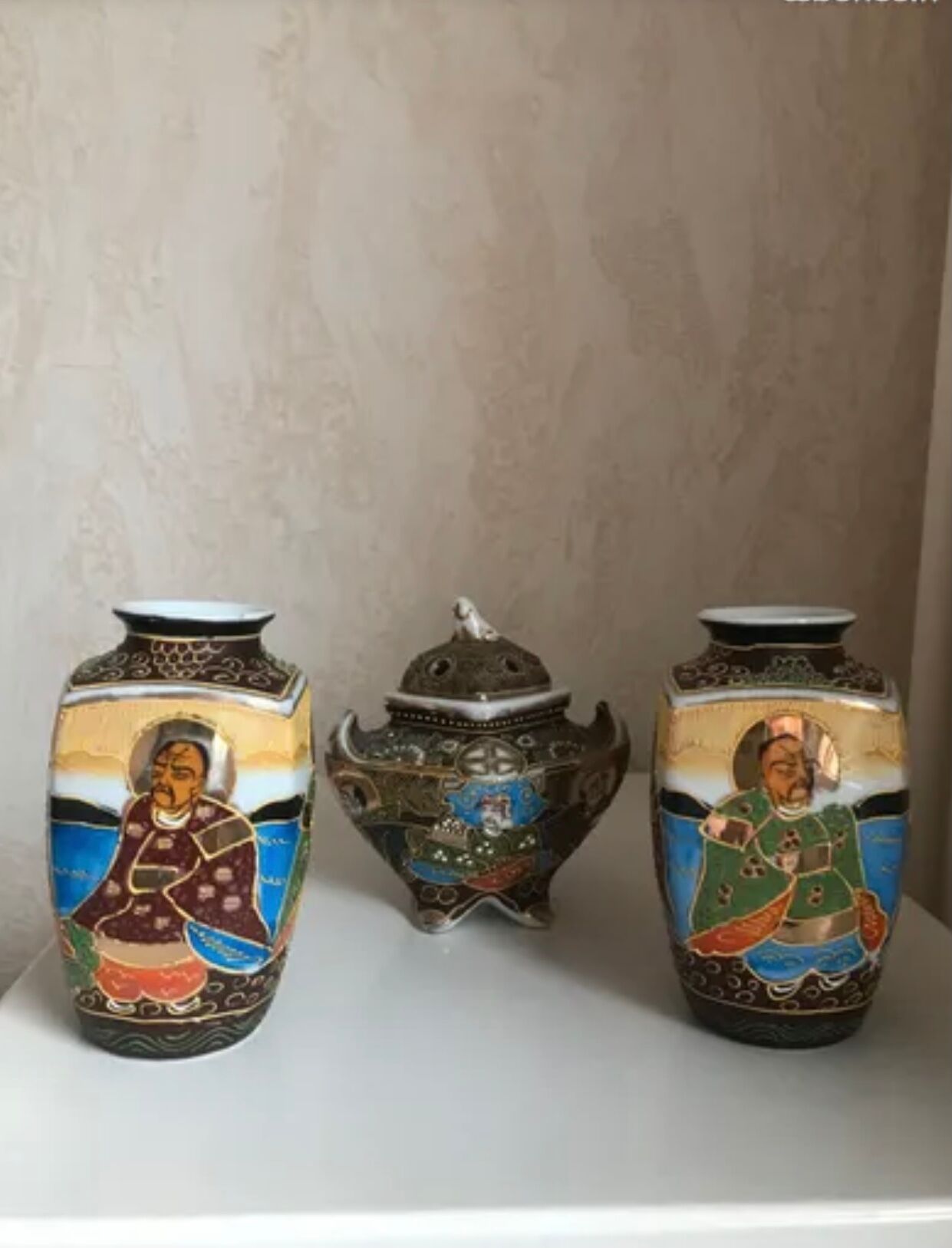 Lot of Japanese vases