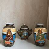 Lot of Japanese vases