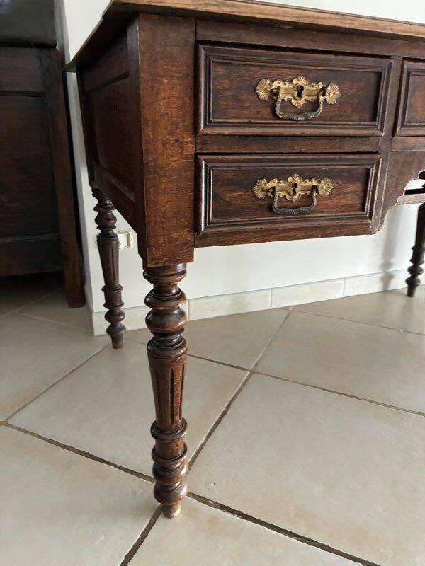 Bureau ancien