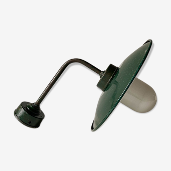 Outdoor enamelled tole wall lamp