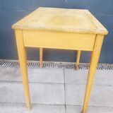 Small size farm table