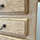Solid oak chest of drawers