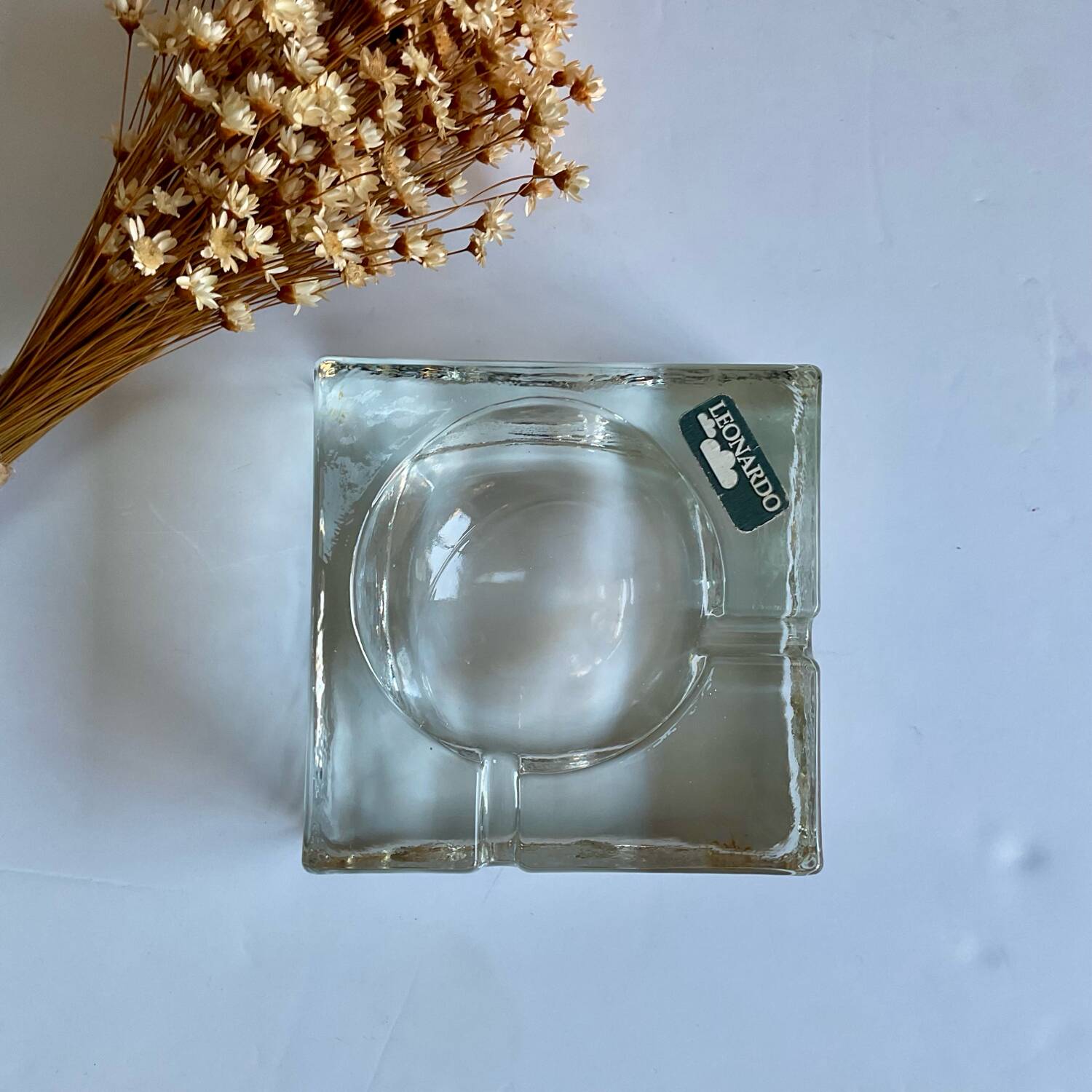 Leonardo glass ashtray