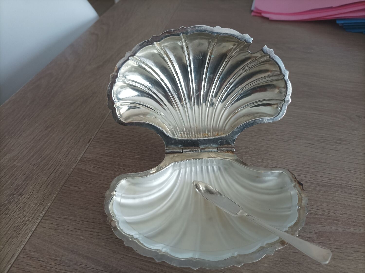 Shell butter dish
