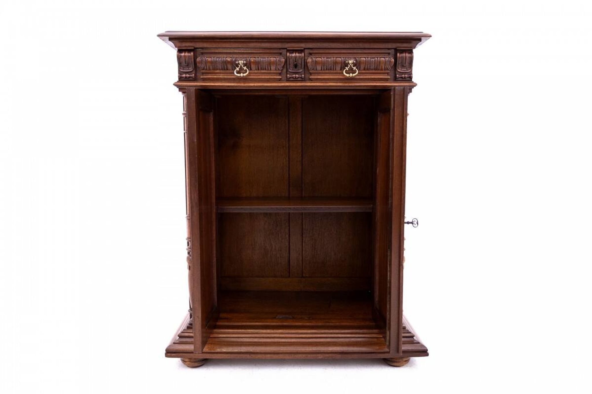 Commode éclectique, France, vers 1890. Après rénovation.